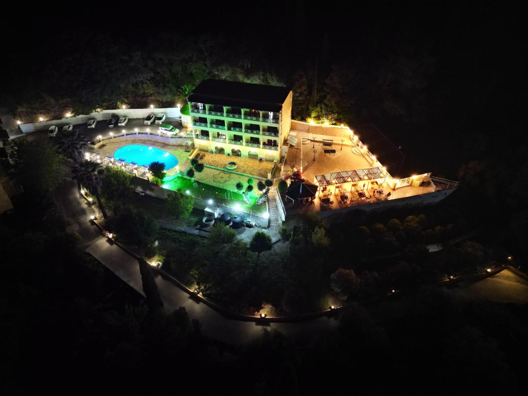 Avra Sunset Sea View Liapades公寓式酒店 外观 照片